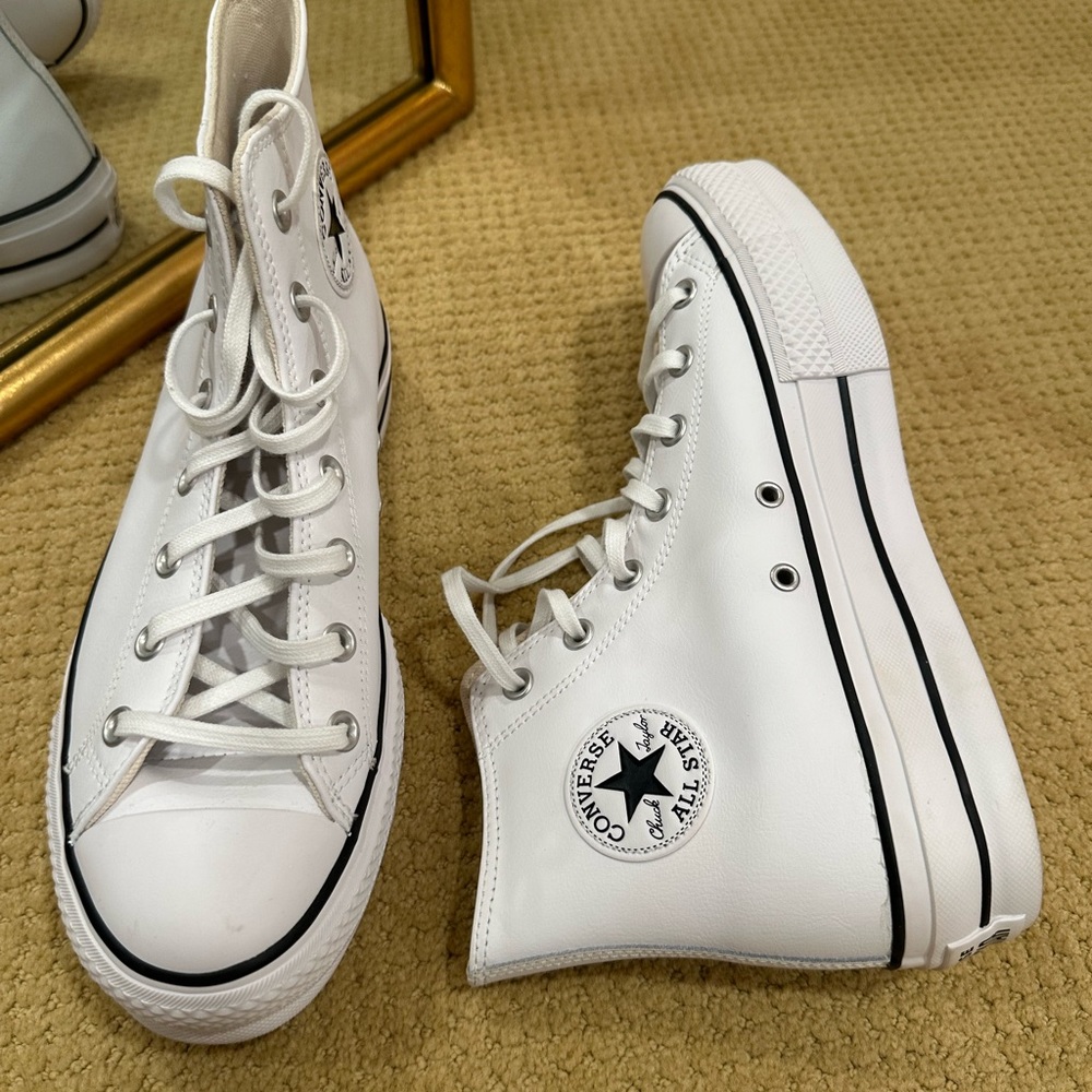 converse women’s chunk taylor all star lift platforms